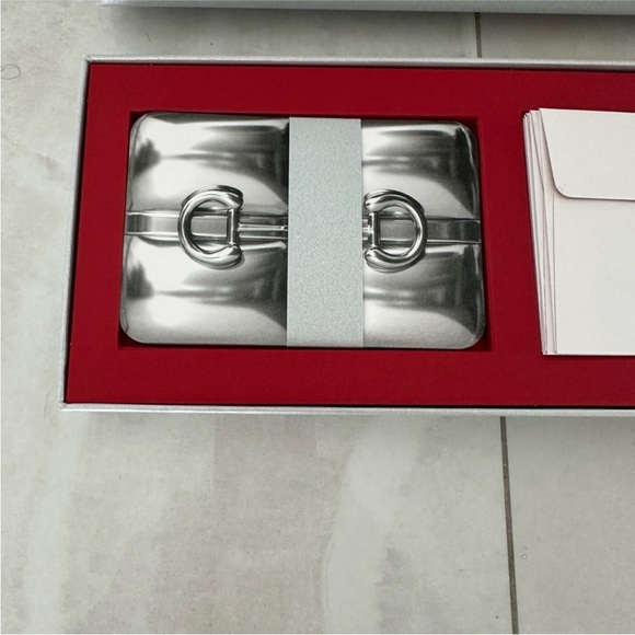 Gucci Holiday Stationary - Picture 9 of 10